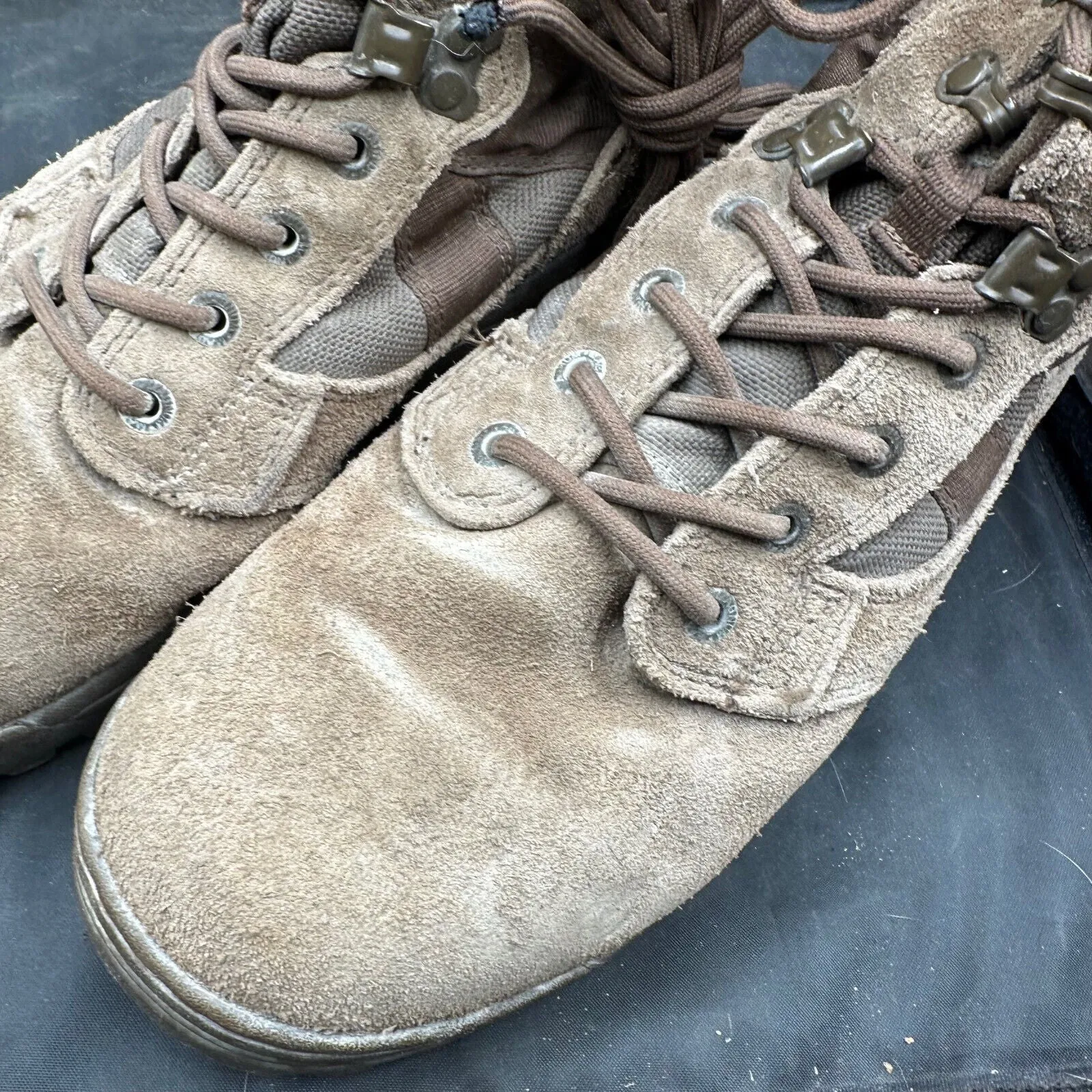 Army Brown Leather MAGNUM High Top Combat Patrol Boots - Size UK 7M - EU 41