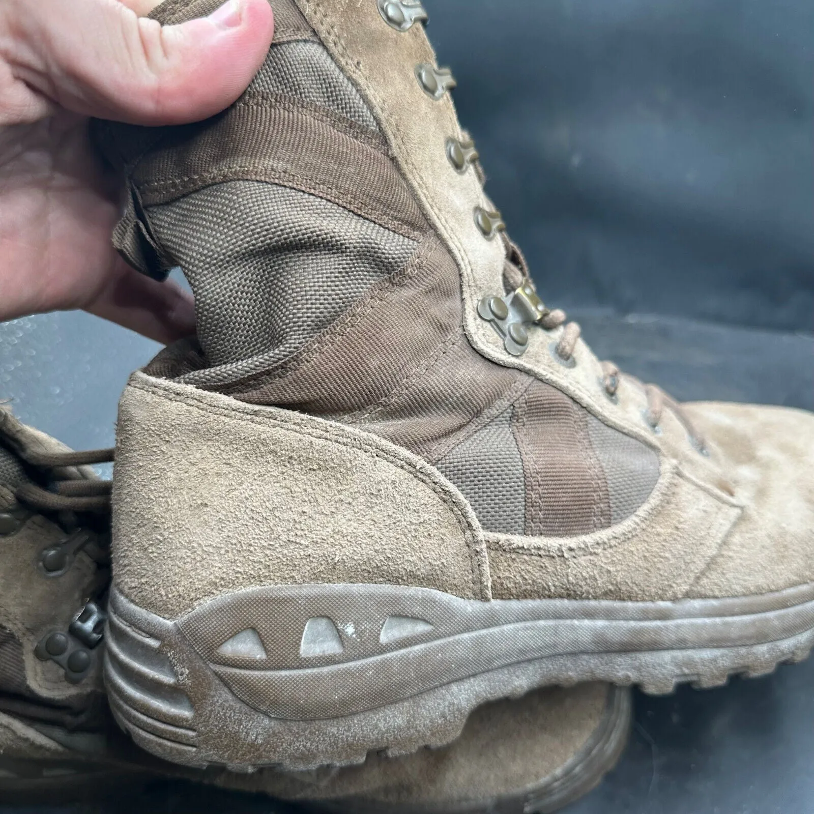 Army Brown Leather MAGNUM High Top Combat Patrol Boots - Size UK 7M - EU 41