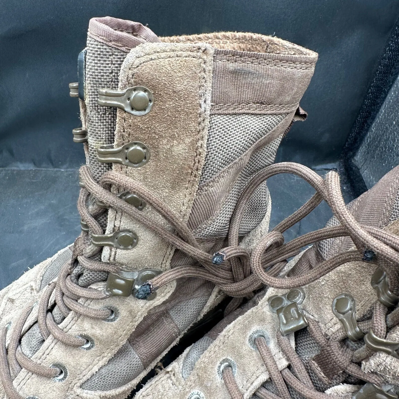 Army Brown Leather MAGNUM High Top Combat Patrol Boots - Size UK 7M - EU 41