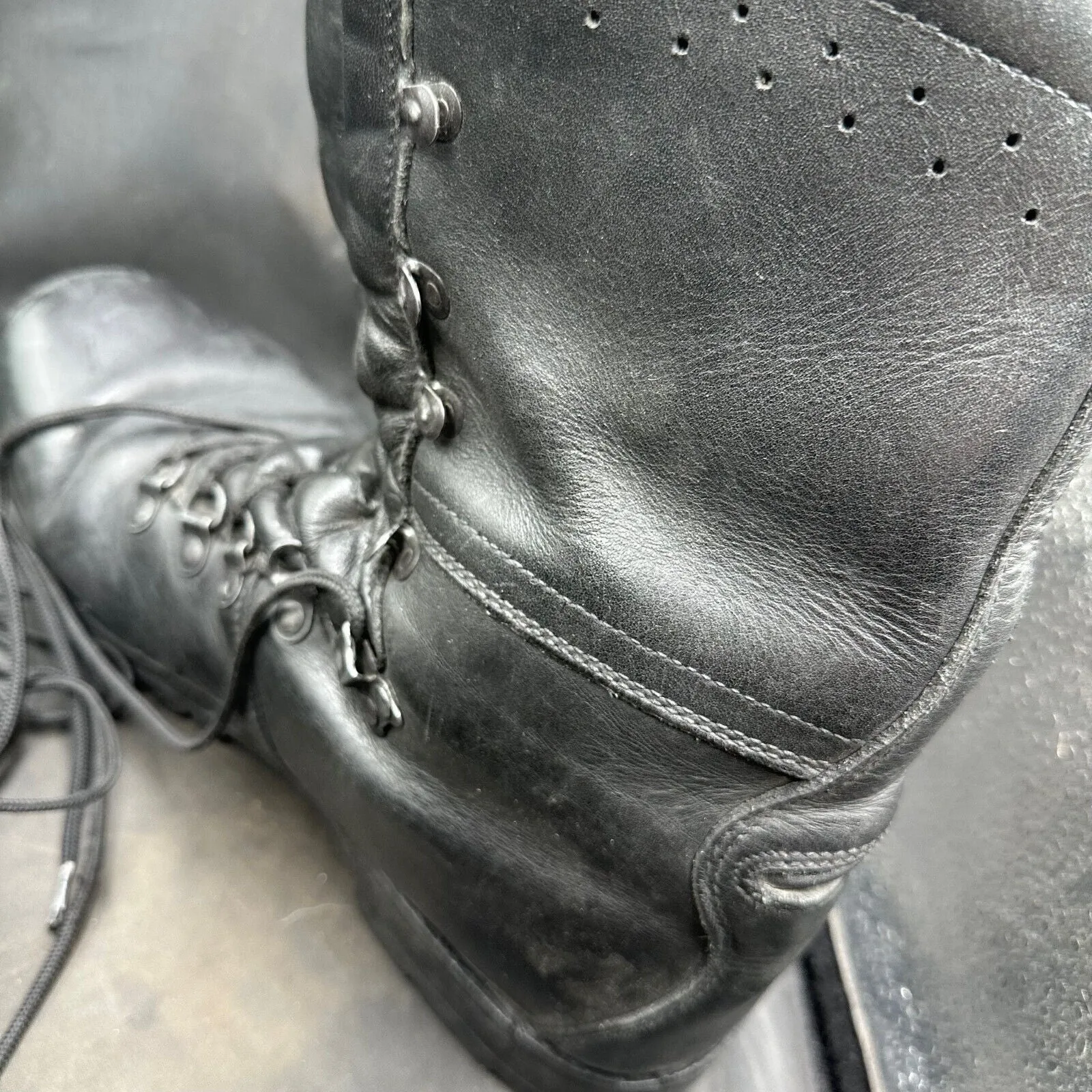 Austrian Army Black Leather Army Combat Boots - Size EU 45 - UK 10.5