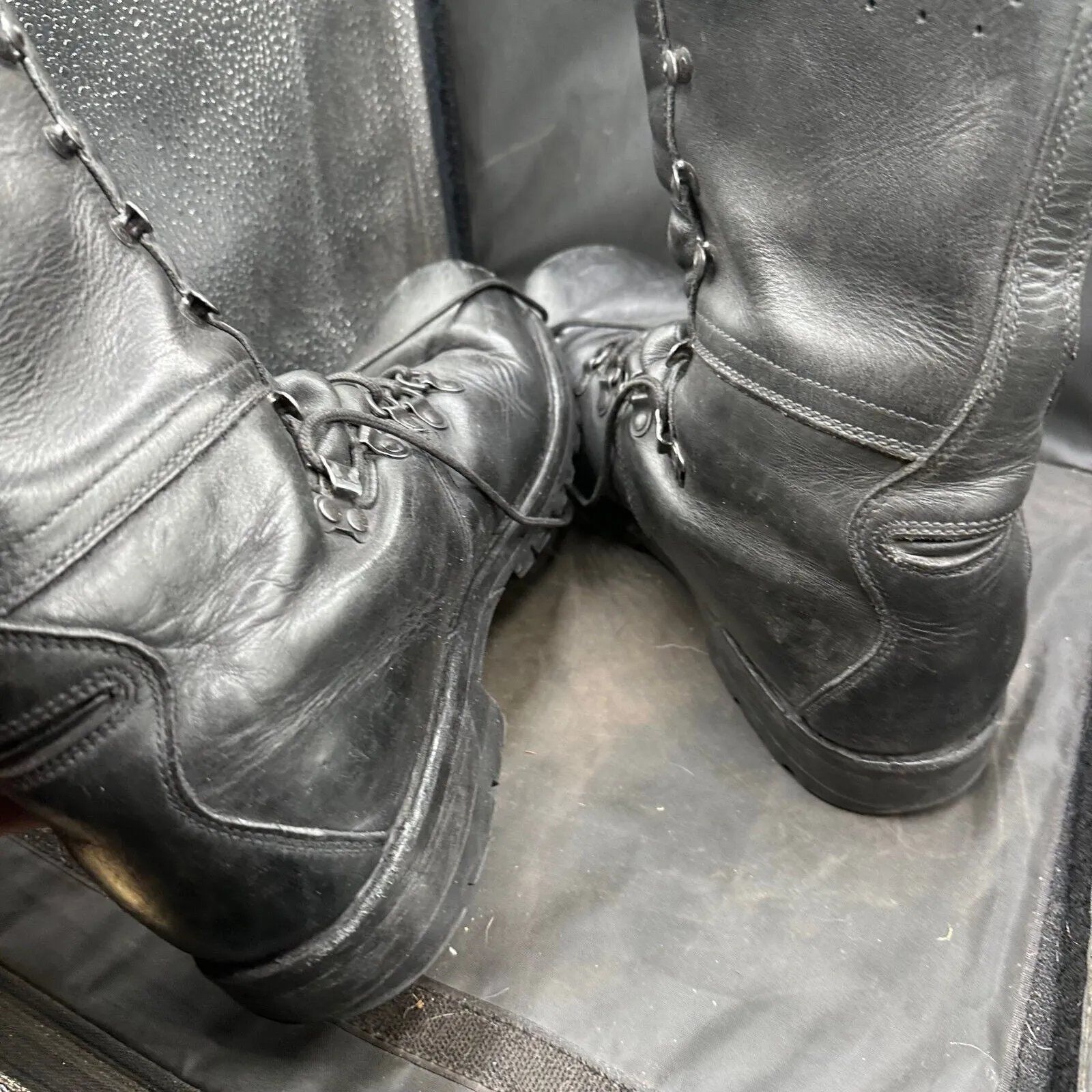 Austrian Army Black Leather Army Combat Boots - Size EU 45 - UK 10.5