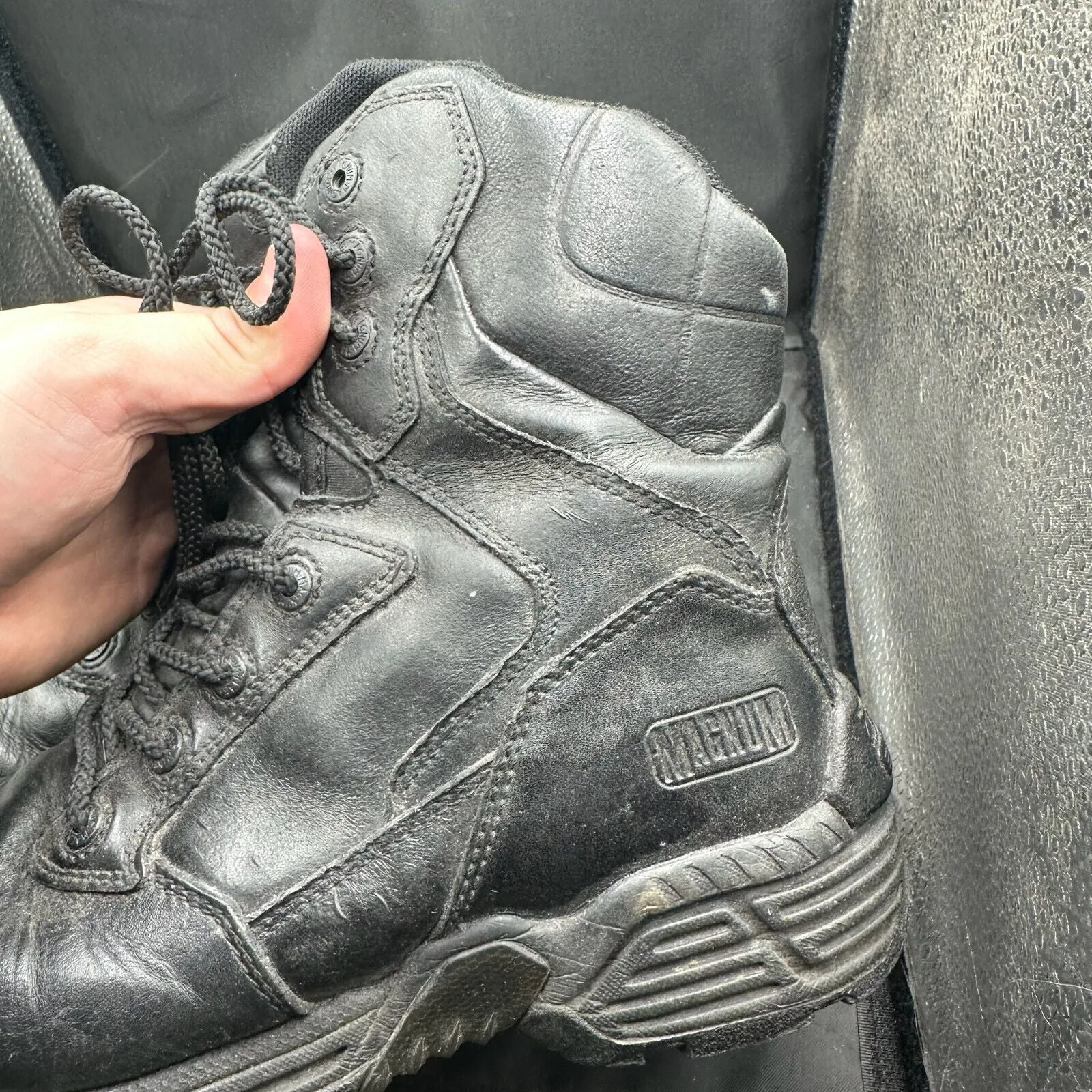 British Army Black Leather Army Combat Boots - Magnum - Size UK 5 - EU 38