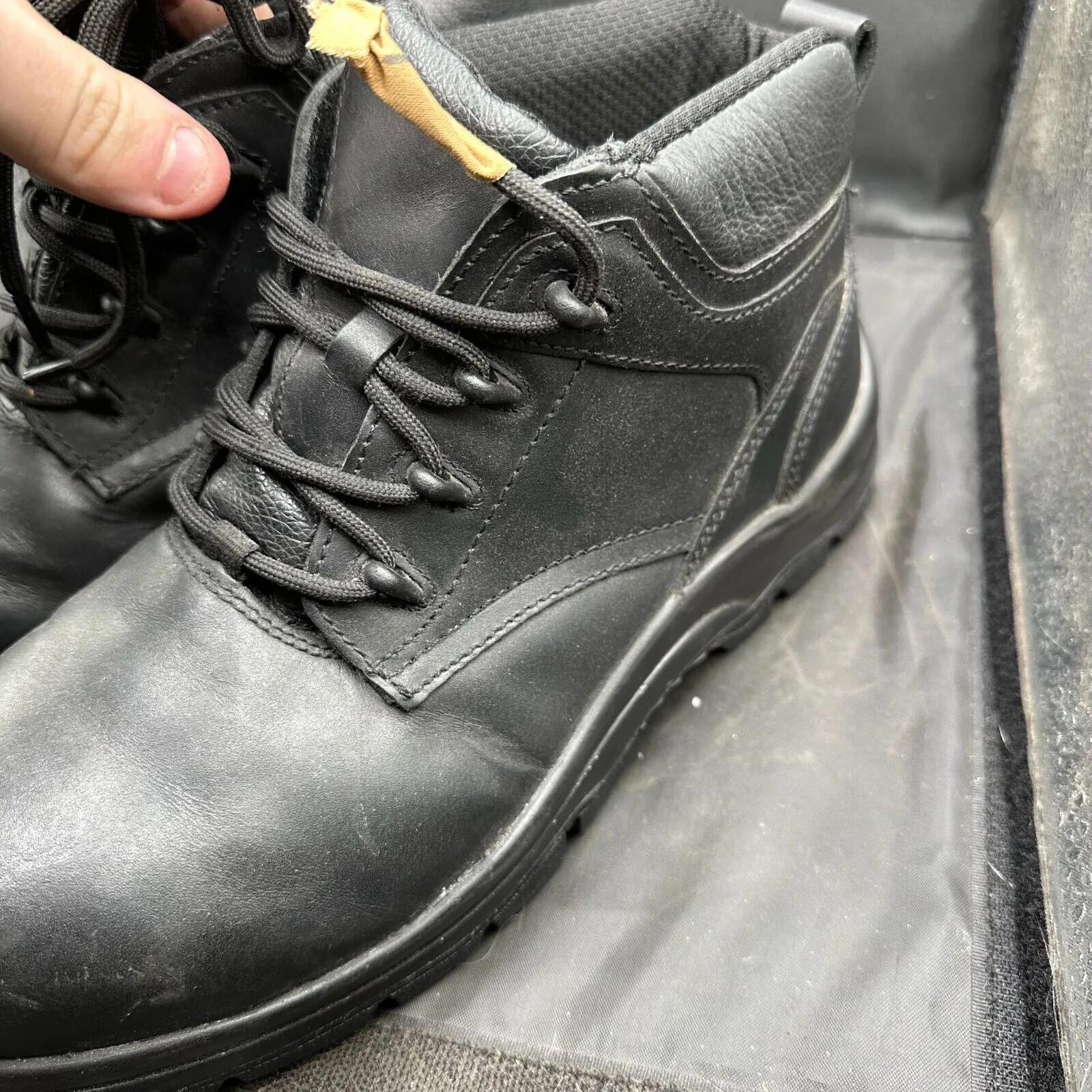 British Army Black Leather Army Combat Boots - Safety Boots - Size UK 9