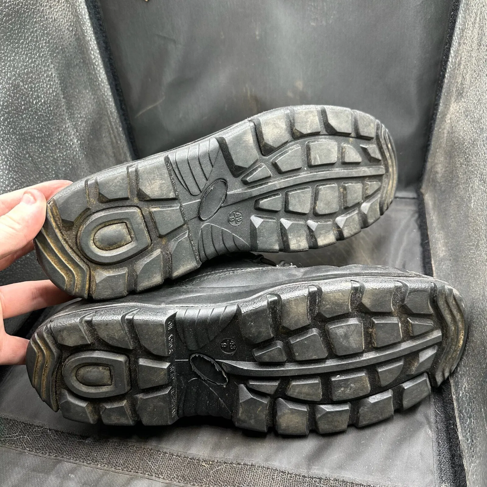 British Army Black Leather Army Combat Boots - Safety Boots - Size UK 9