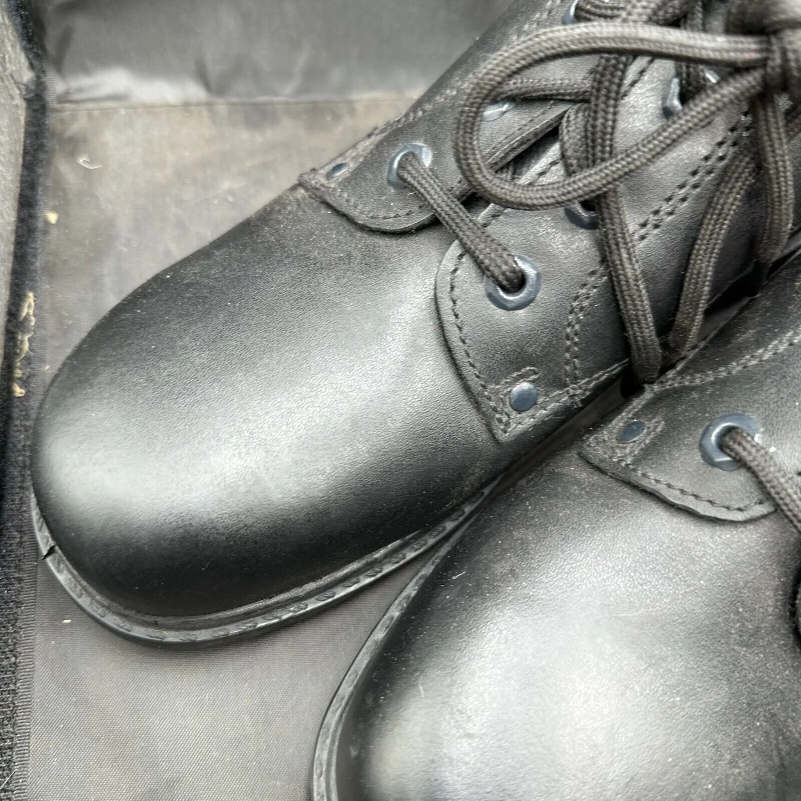 British Army Black Leather Army Combat Boots - Size UK 6M