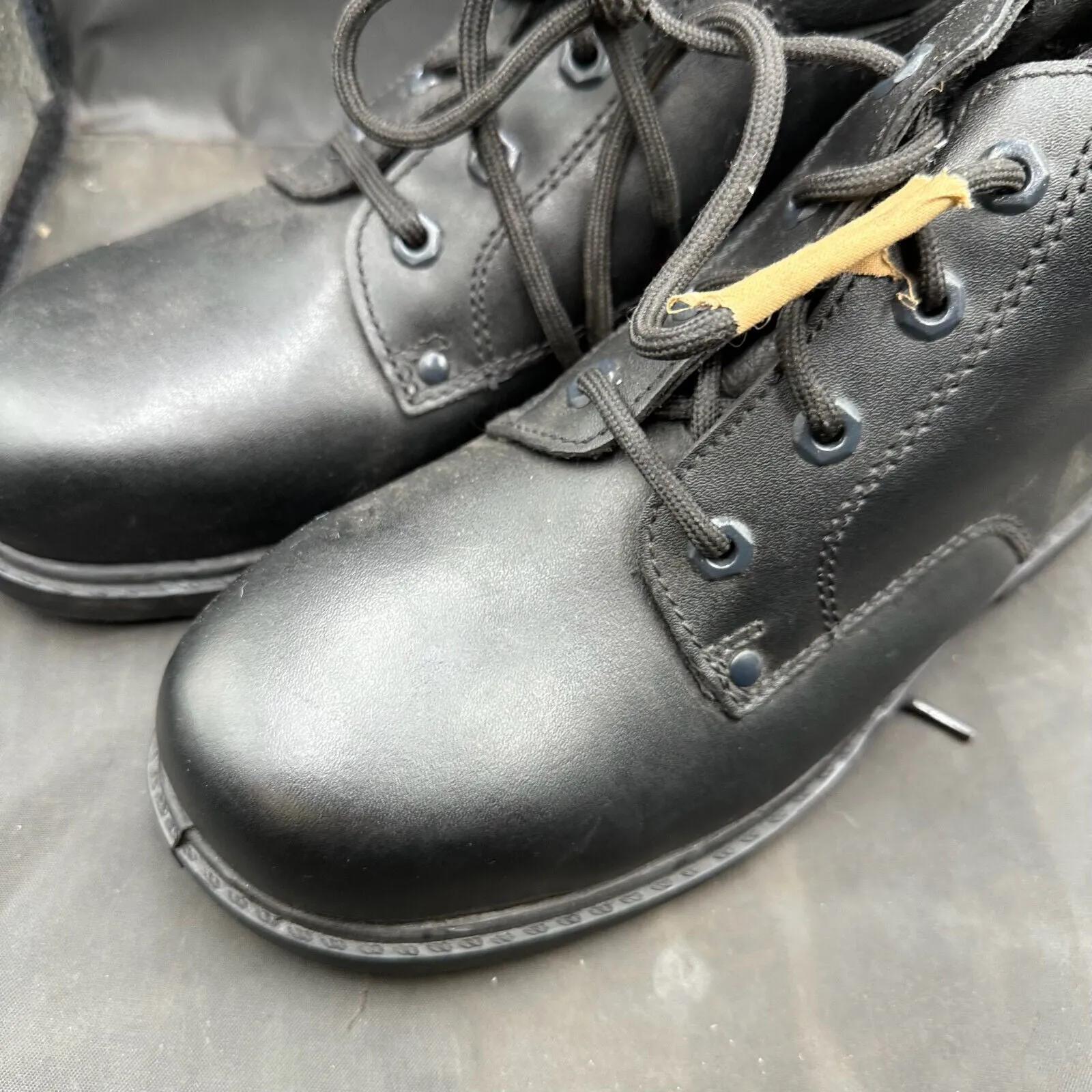 British Army Black Leather Army Combat Boots - Size UK 6M