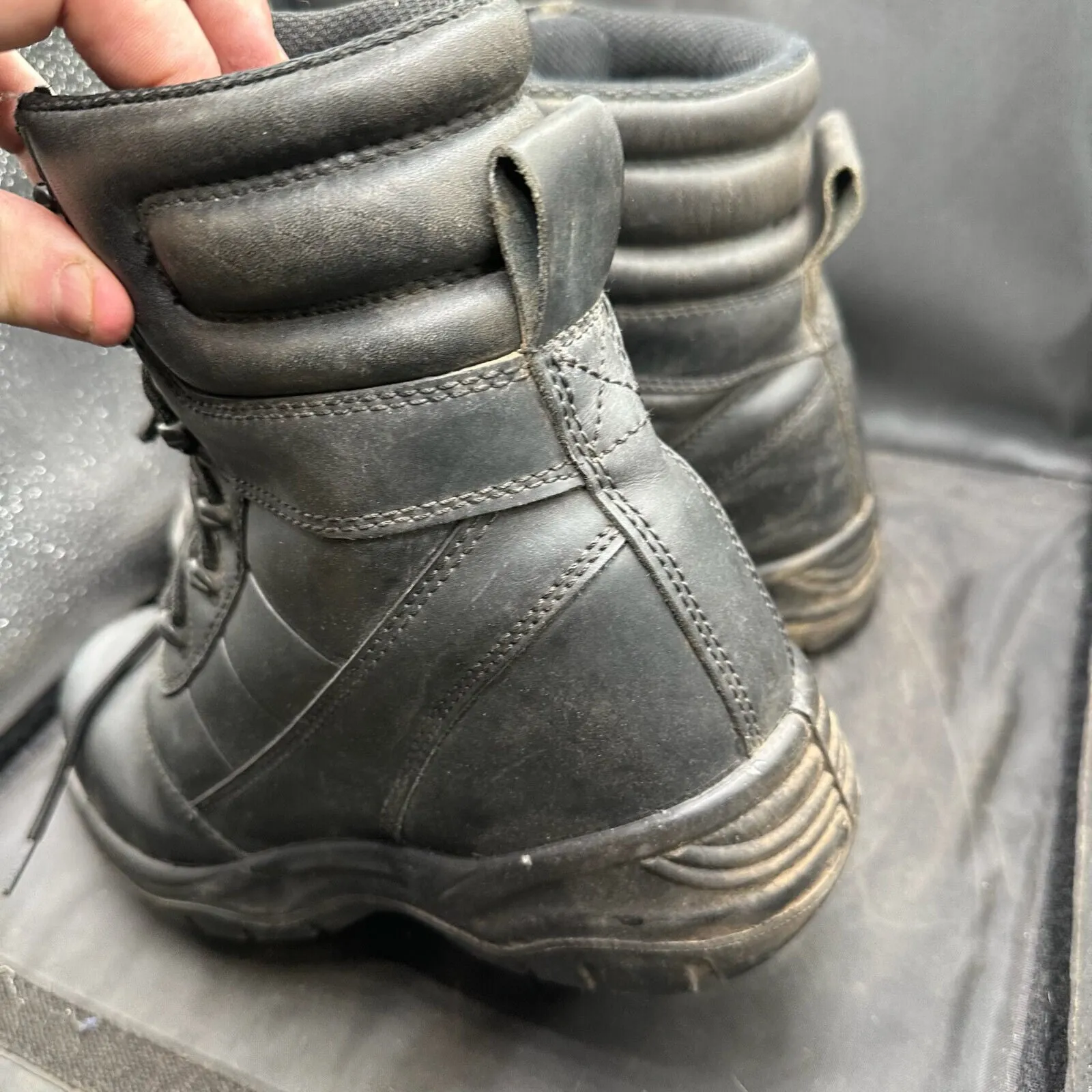 British Army Black Leather Army High Leg Combat Boots - Size UK 7M