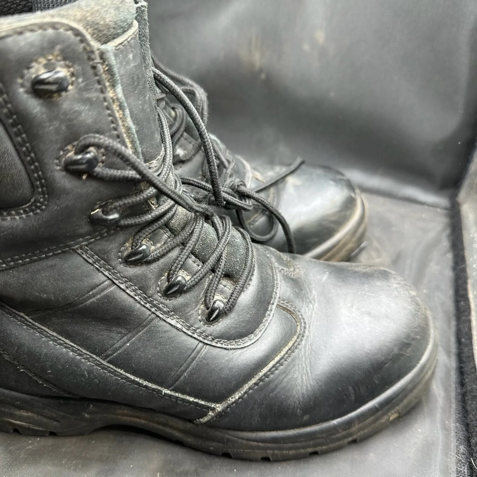 British Army Black Leather Army High Leg Combat Boots - Size UK 7M