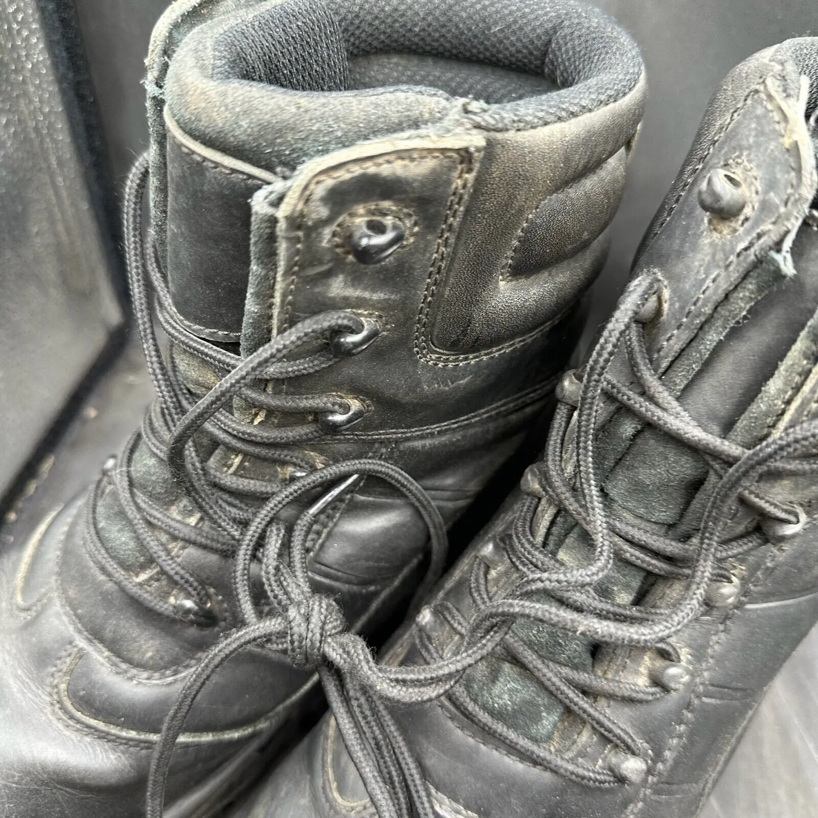 British Army Black Leather Army High Leg Combat Boots - Size UK 7M
