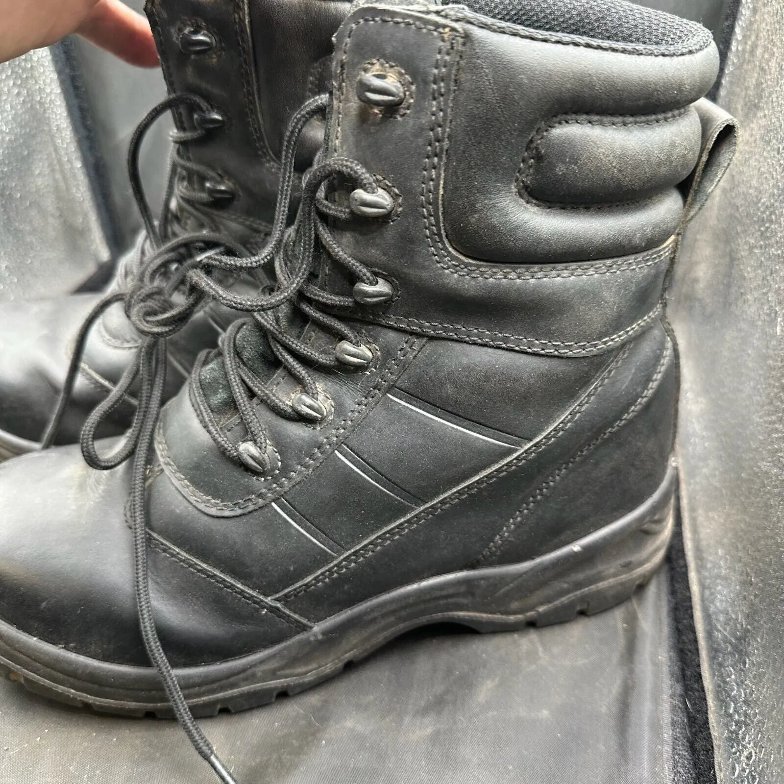 British Army Black Leather Army High Leg Combat Boots - Size UK 7M