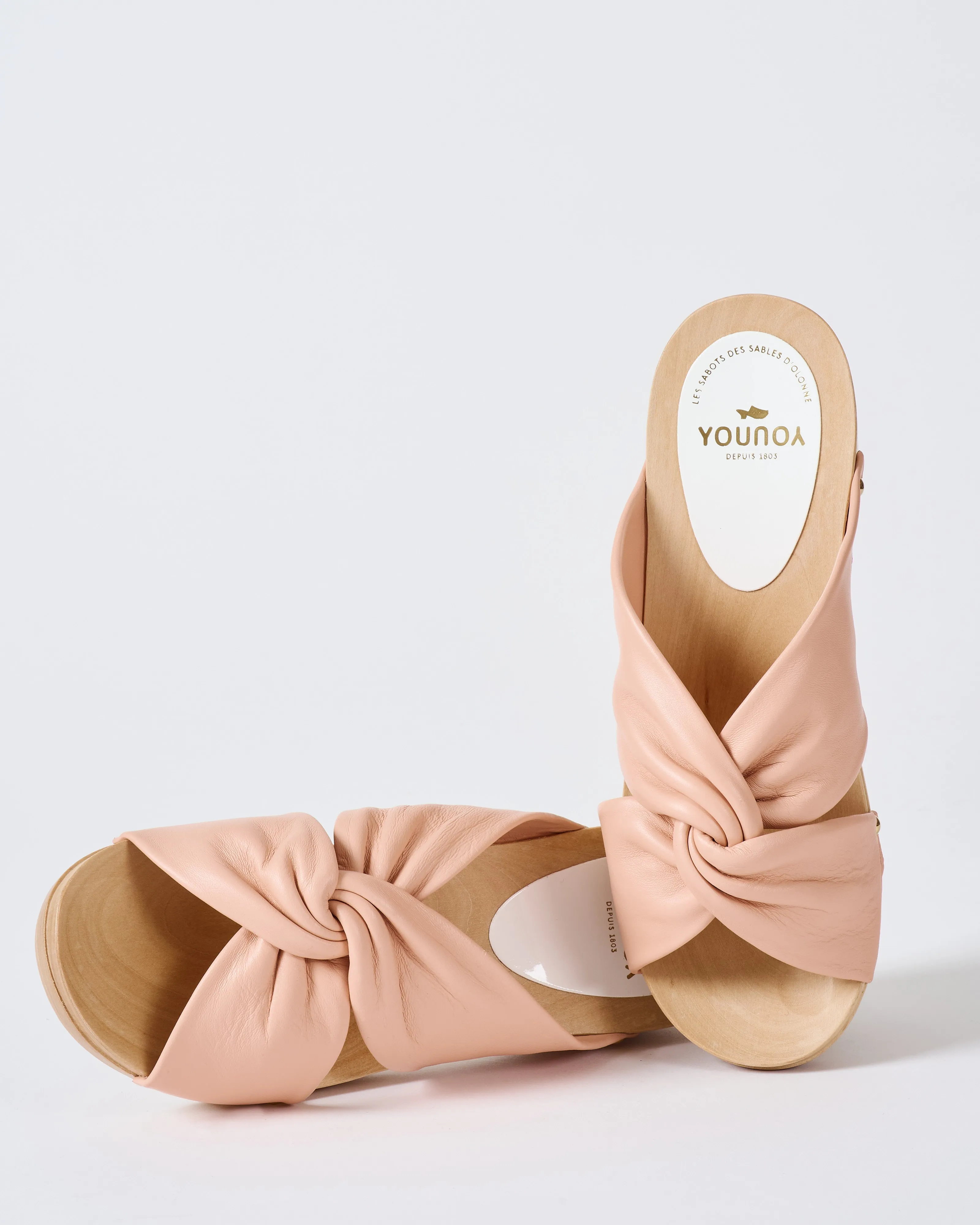 crisscross low heel clog