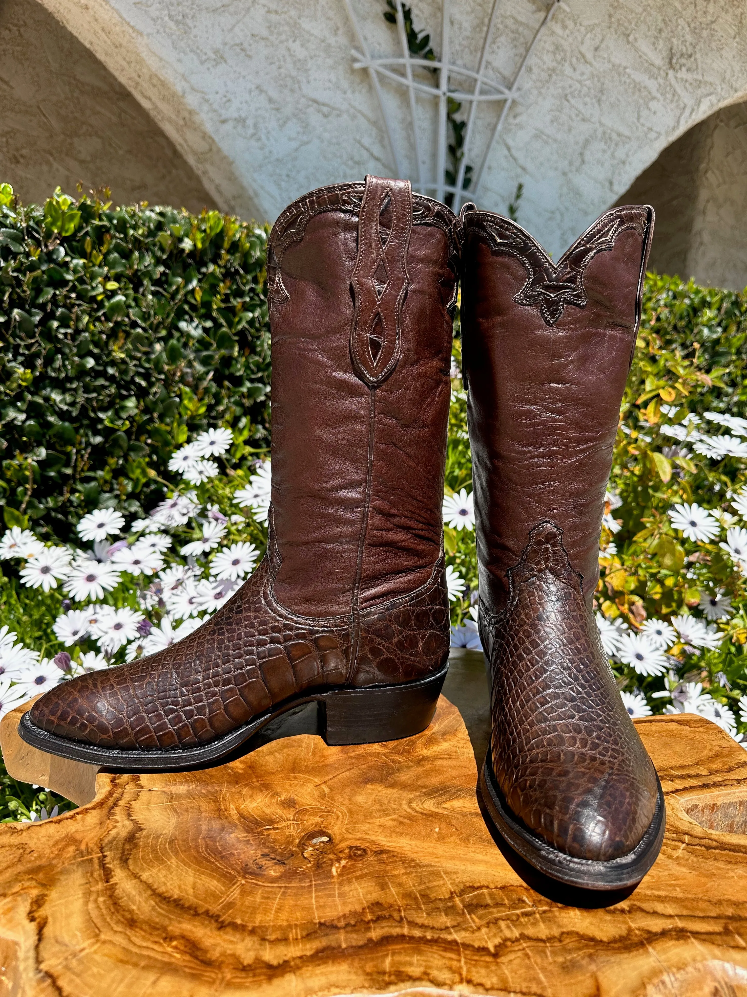 Loveless American Alligator Cowboy Boots size 9 D