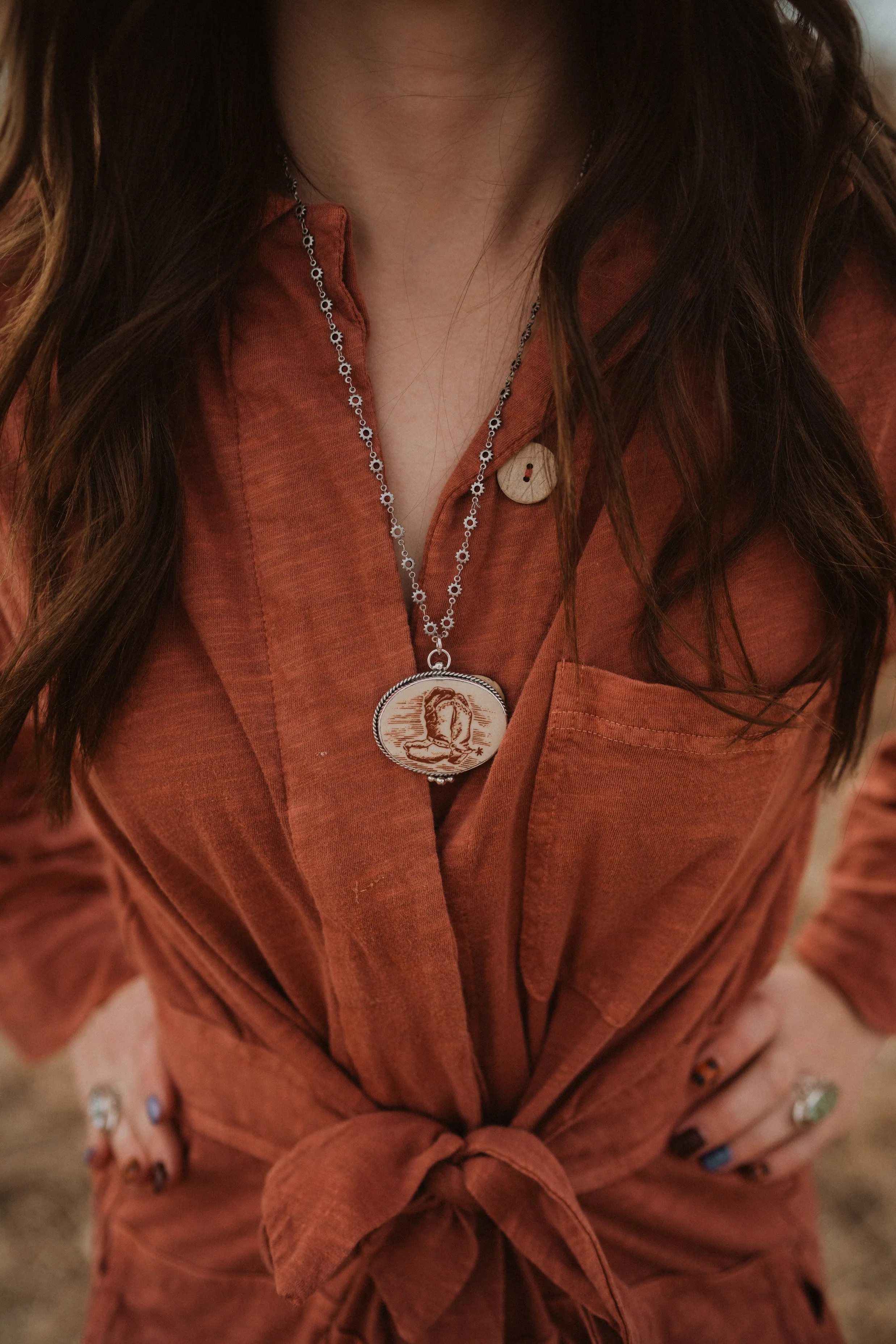 Maroon Cowboy Boots Necklace | El Camino Chain