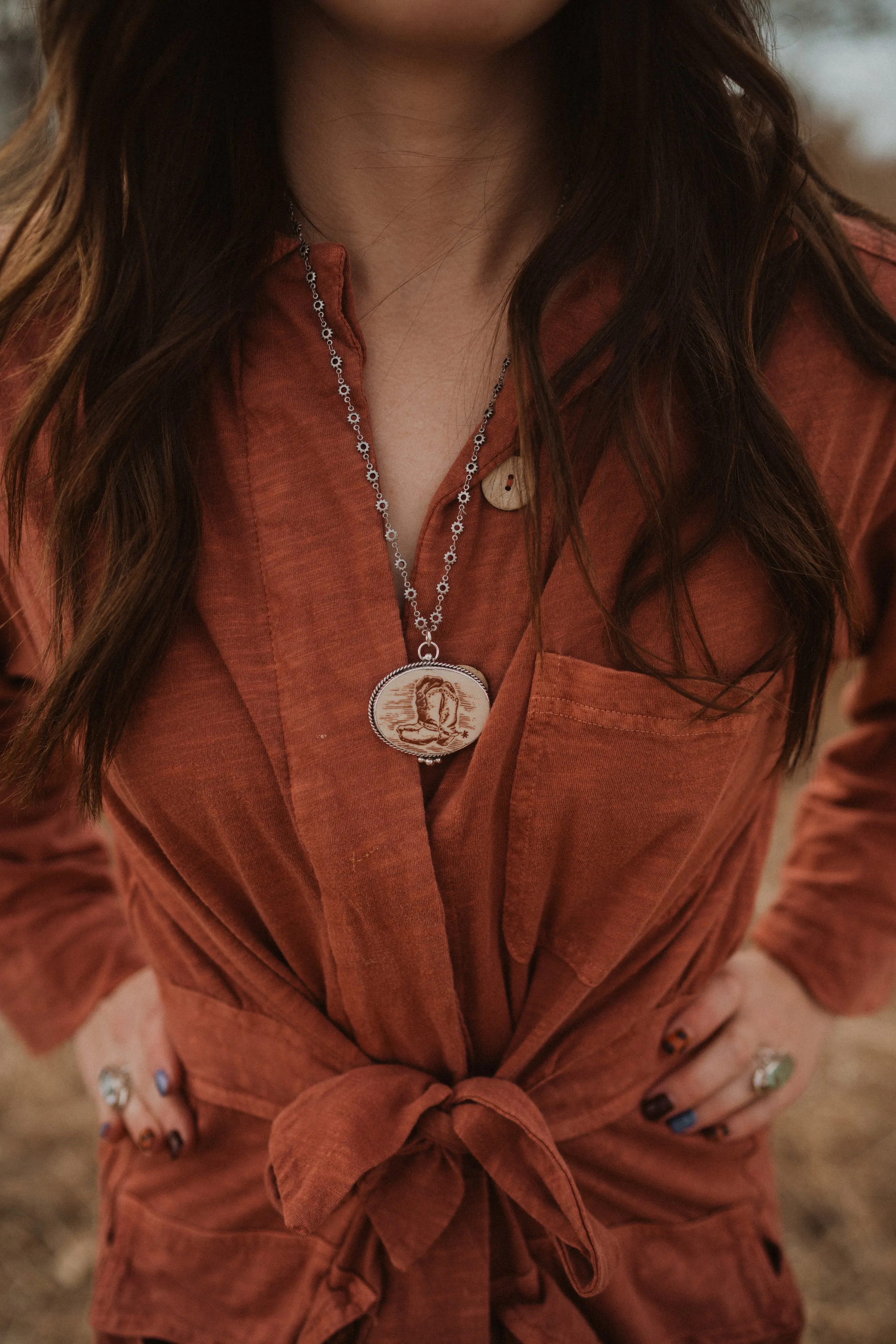 Maroon Cowboy Boots Necklace | El Camino Chain