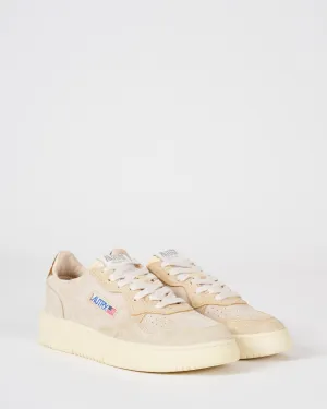 medalist low sneaker
