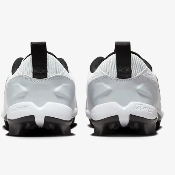 Nike Black and White Athletic Cleats with Synthetic Upper and Low-Cut Design