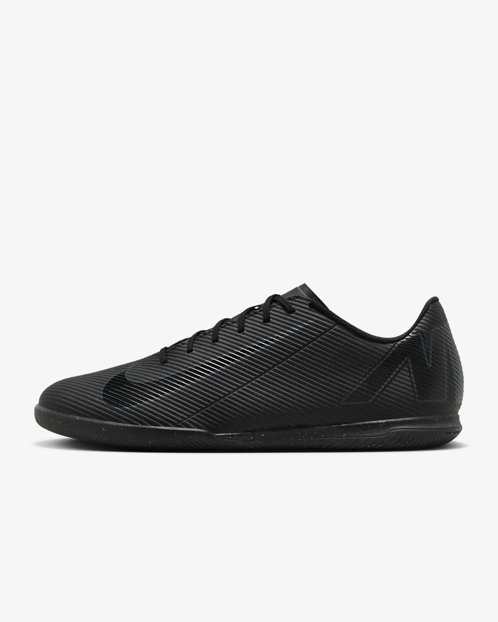 Nike Mercurial Vapor 16 Club IC Low-Top Football Shoes
